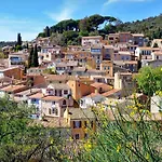 Confortable T2 Avec Parking Climatise A Bormes-les-mimosas - Fr-1-610-121 Appartement *