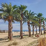 Confortable T2 Avec Parking Climatise A Bormes-les-mimosas - Fr-1-610-121 *